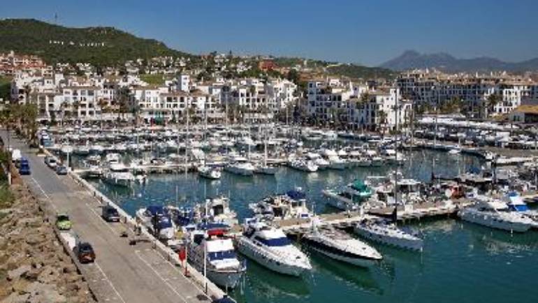 The port of La Duquesa registers an occupation of the 85% during the months of June to August