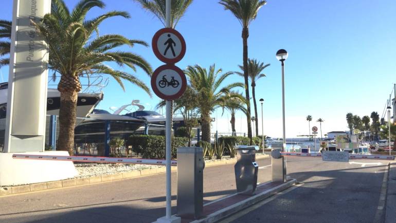 Puerto de La Duquesa improves access and communications system for its users