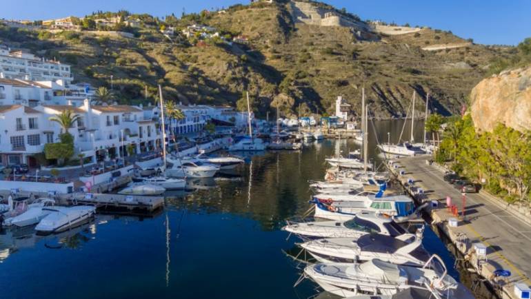 Los puertos del Grupo Marinas del Mediterráneo reanudan sus actividades de varadero y continúan con sus servicios habituales