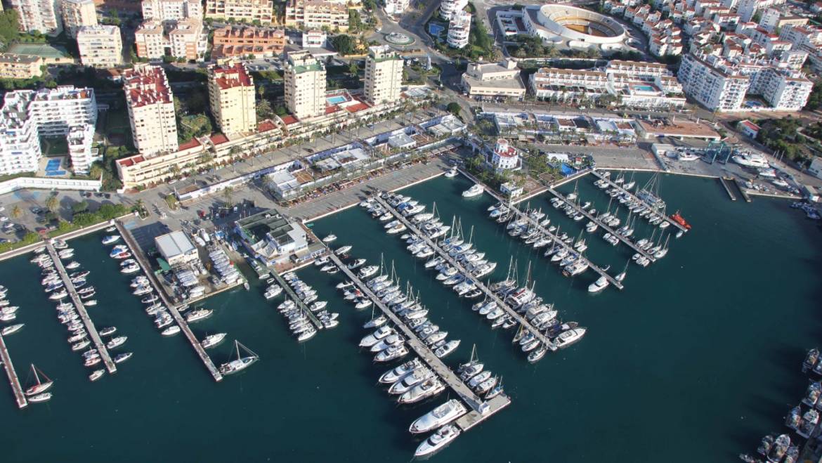 La marina d'Estepona borde le plein d'un 93% occupation cet été