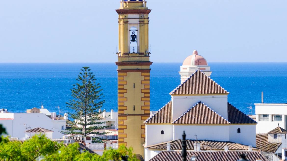 5 reasons to come to Estepona