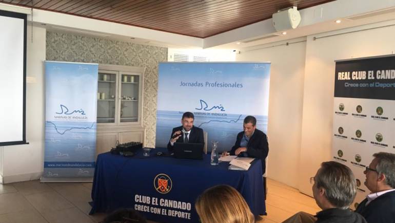 The Mediterranean marine participates in the I professional day of marine de Andalucía