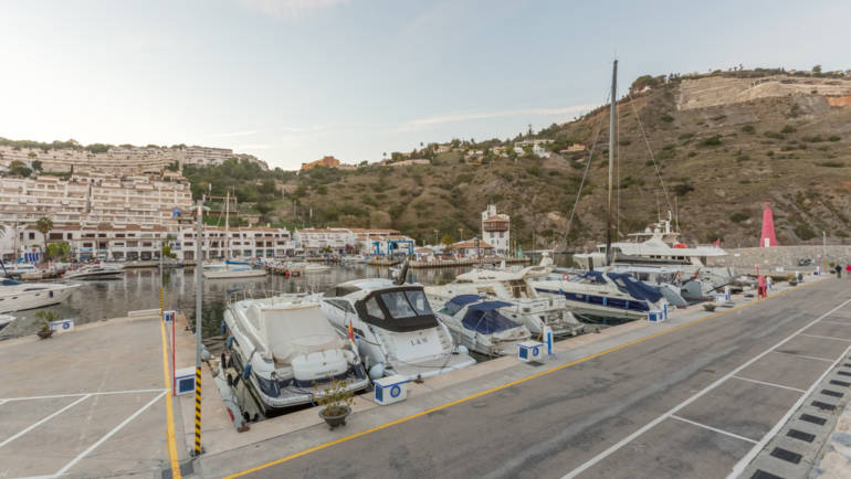 Marinas of the Mediterranean provides for the renewal of the whole system of security in the Marina Marina del Este cameras