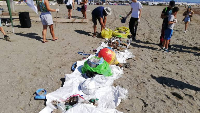 La VII Gran Limpieza Internacional de Fondos Marinos retira del entorno marino cerca de 9 toneladas de residuos