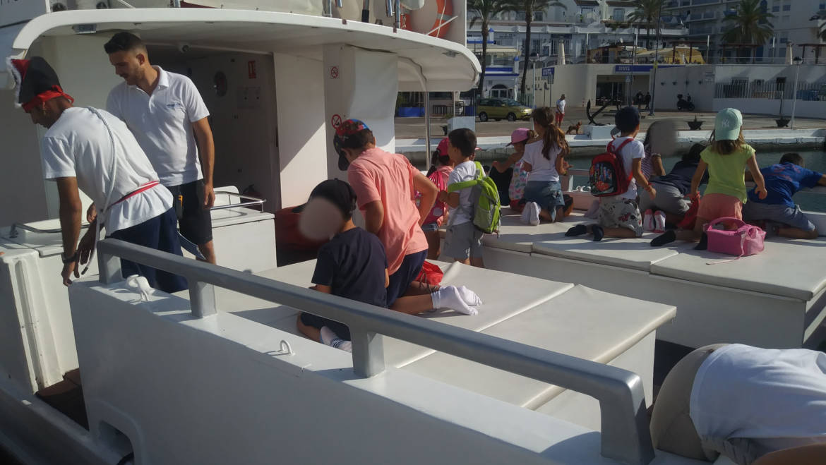 LE PORT D'ESTEPONA WELCOMES THE VISIT OF SCHOOLERS OF THE MUNICIPIO.