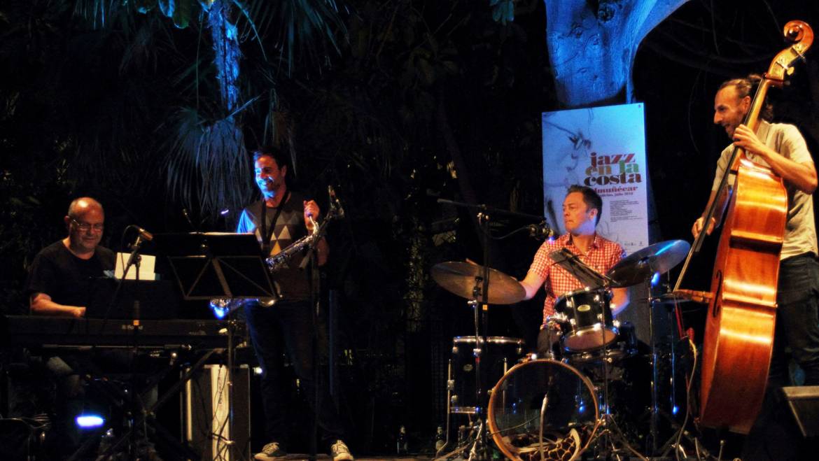 Marina del Este hosts a jazz concert on its premises