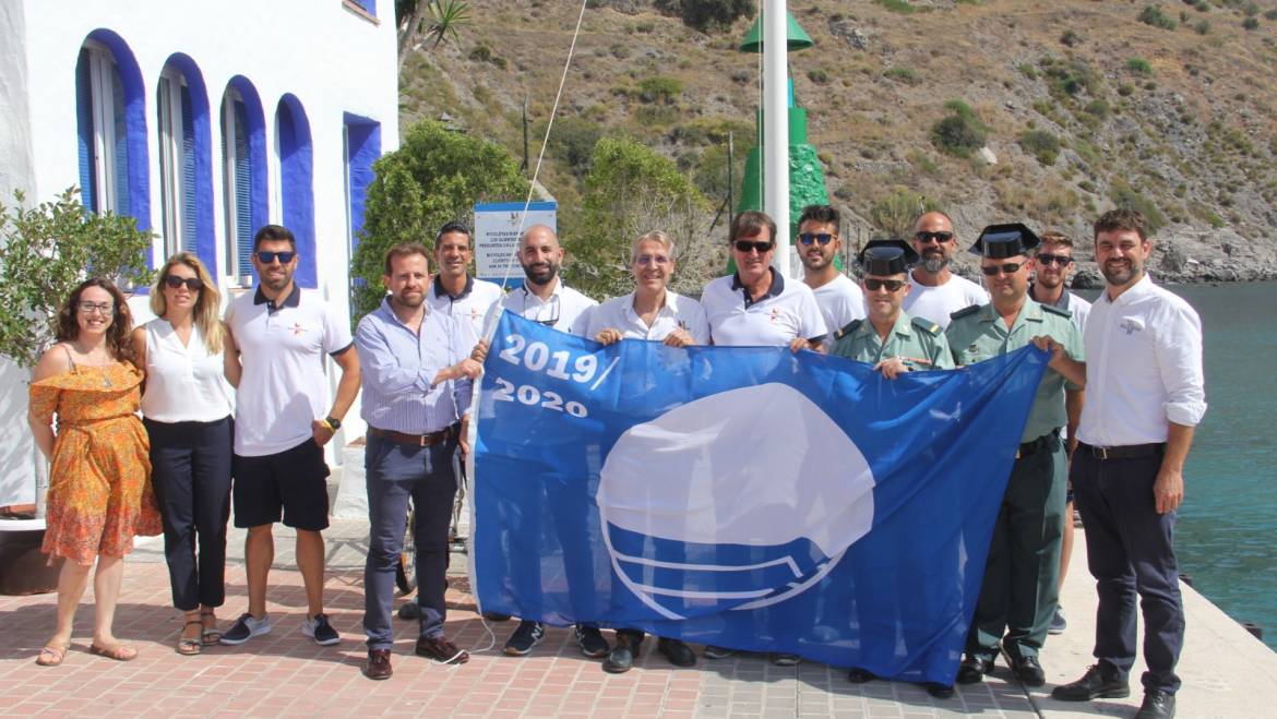 Die Blaue Flagge 2019 schon winkend in Marina del Este Marina
