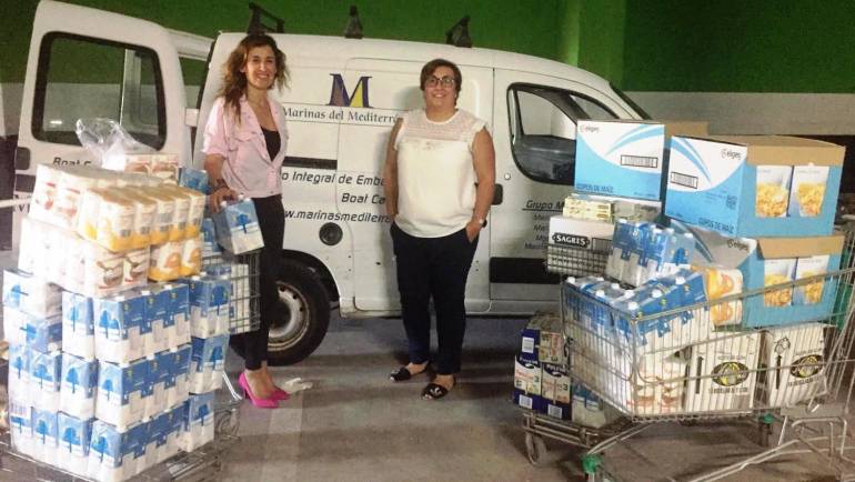 Mittelmeer-Navis helfen mehr als 1.000 Familien aus ihren drei Puffern mit dem Beitrag von